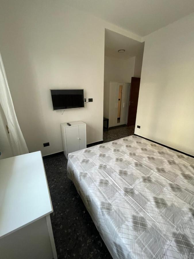Hotel Due Passi Dal Mare Savona Zewnętrze zdjęcie