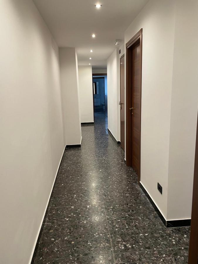 Hotel Due Passi Dal Mare Savona Zewnętrze zdjęcie