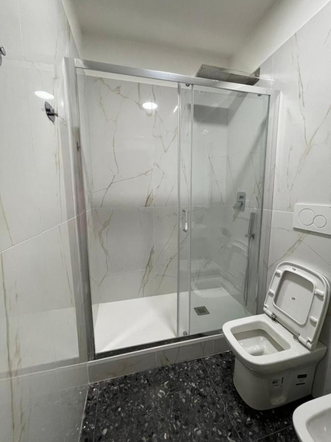 Hotel Due Passi Dal Mare Savona Zewnętrze zdjęcie